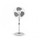 Standing fan, 40W.